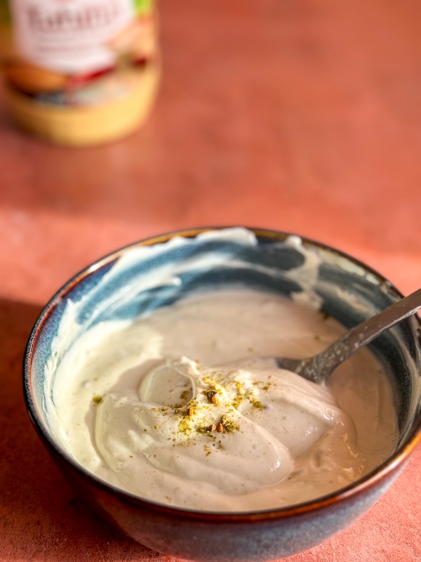 sauce tahini, yaourt et zaatar