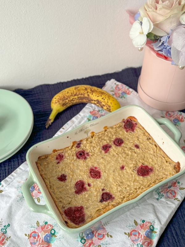 porridge cuit au four à la banane et aux flocons d'avoine