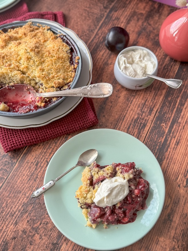 crumble aux prunes et à la vanille