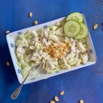 salade de concombre au yaourt et aux cacahuètes